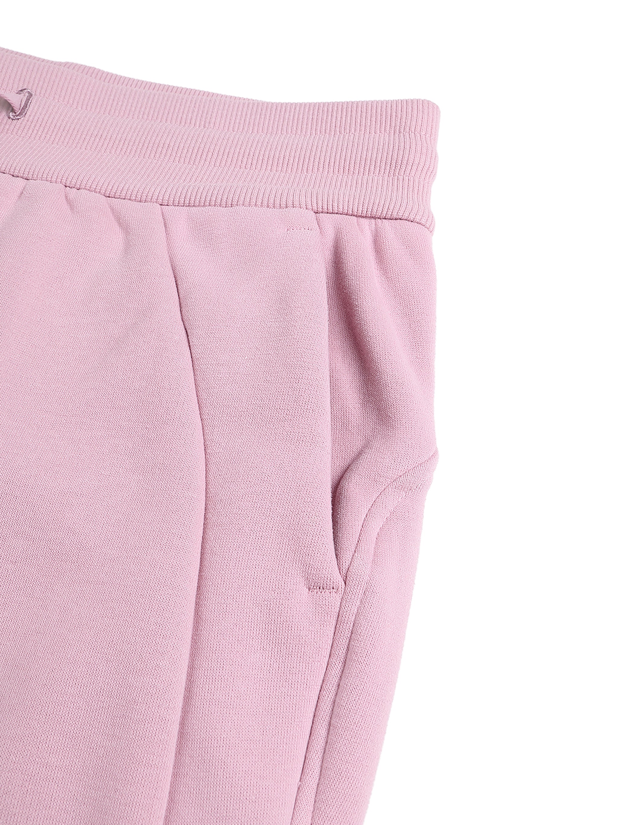 woman's clothing,woman's wear,woman's jogger,Urban Veil,statement piece,trendsetter,Streetwear,everyday wear,comfort wear